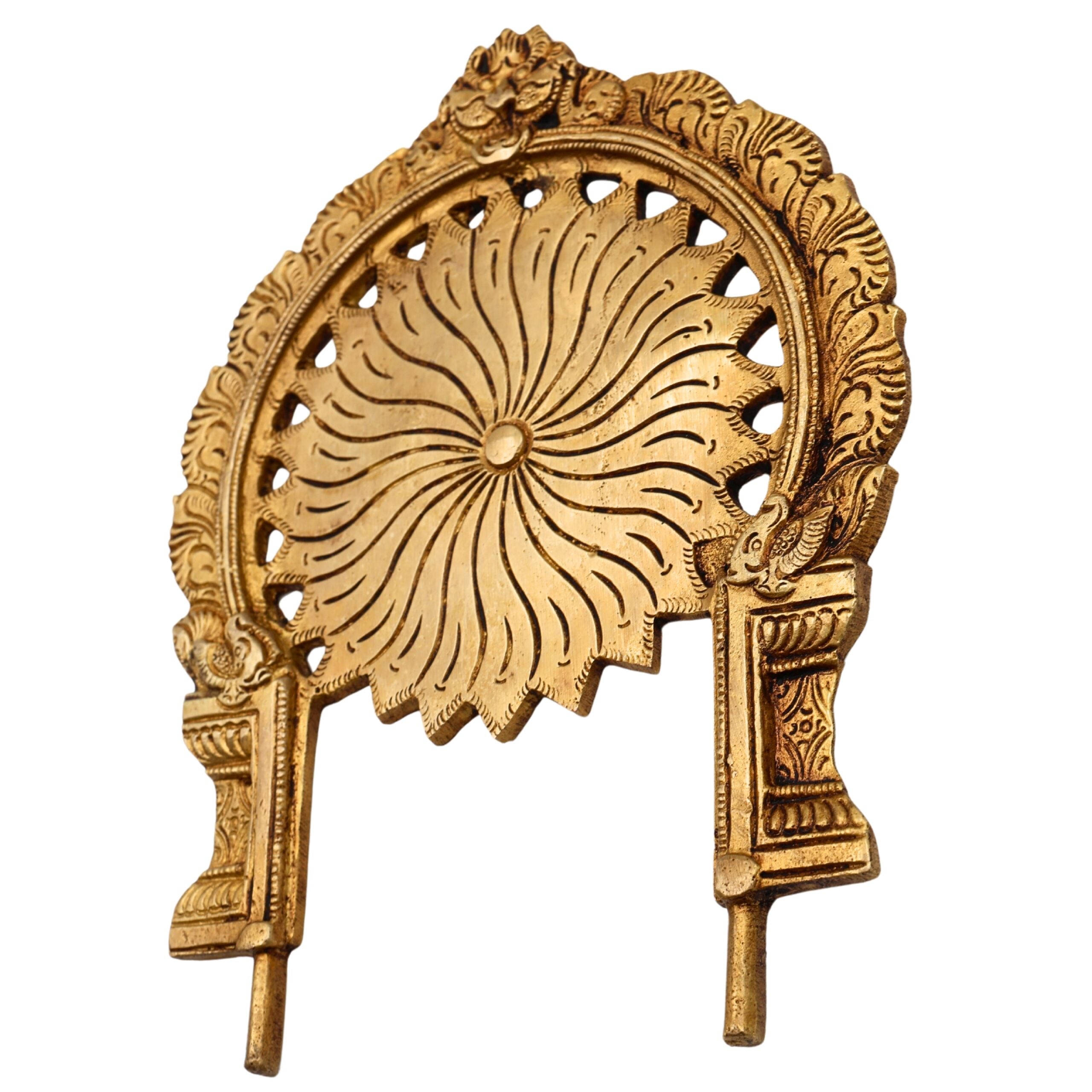 Bhunes Brass Prabhavali Arch Frame with Chakra – Wall Hanging Prabhawali for Deity | Traditional Temple Decor | Prabhaval for Home Mandir, Gold, 8.5 Inch, 1 Piece