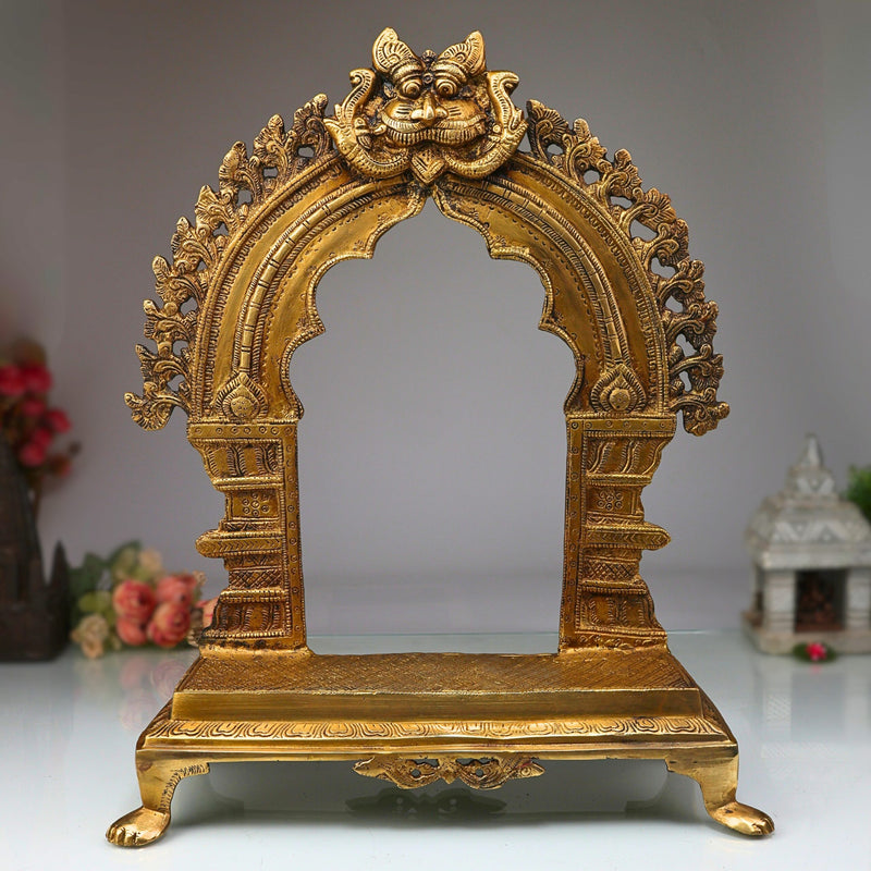 Bhunes Brass Deity Stand with Prabhavali and Chowki, Handcrafted Big Singhasan Peetha for God Idols & Mandir Setup, Gold, 17.5 Inch, 1 Piece