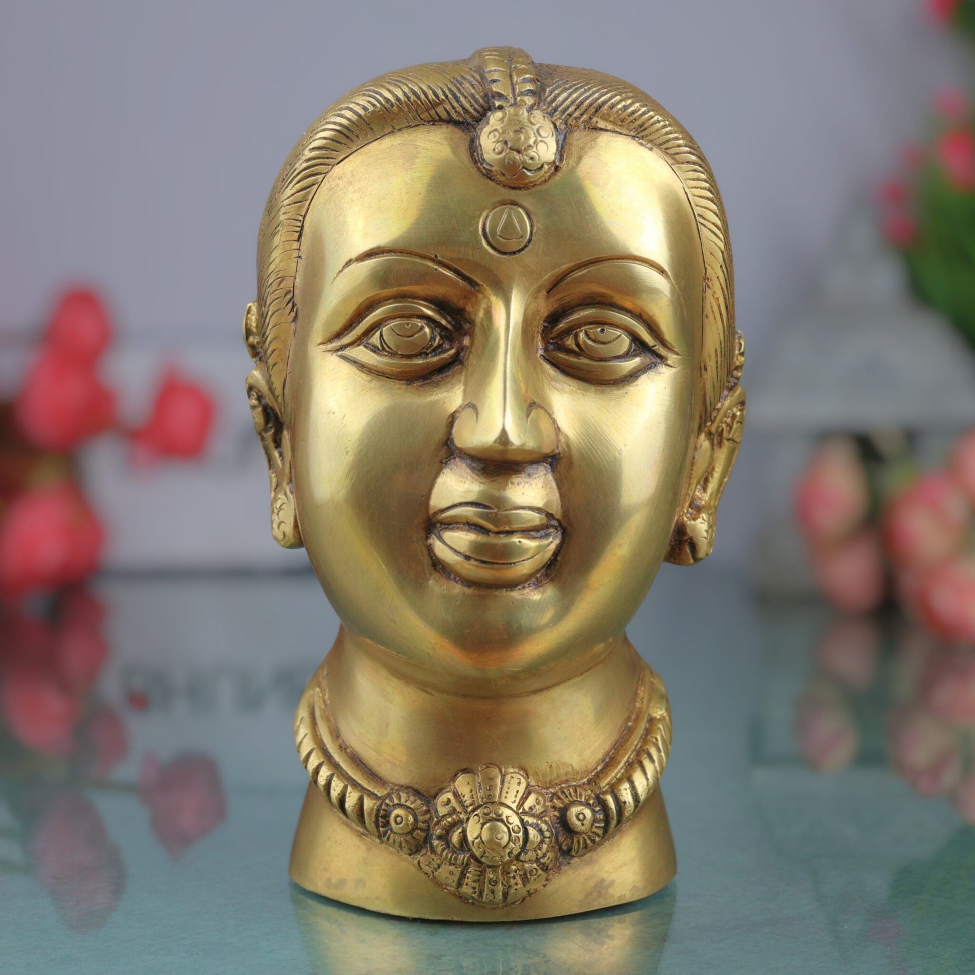 Brass Gowri Face Idol, Gauri Parvati Mahagauri Mata Murti for Pooja, Home Temple, Decor & Gifting | Handmade Peetal Devi Moorti, Gold, 7 Inch, 1 Piece