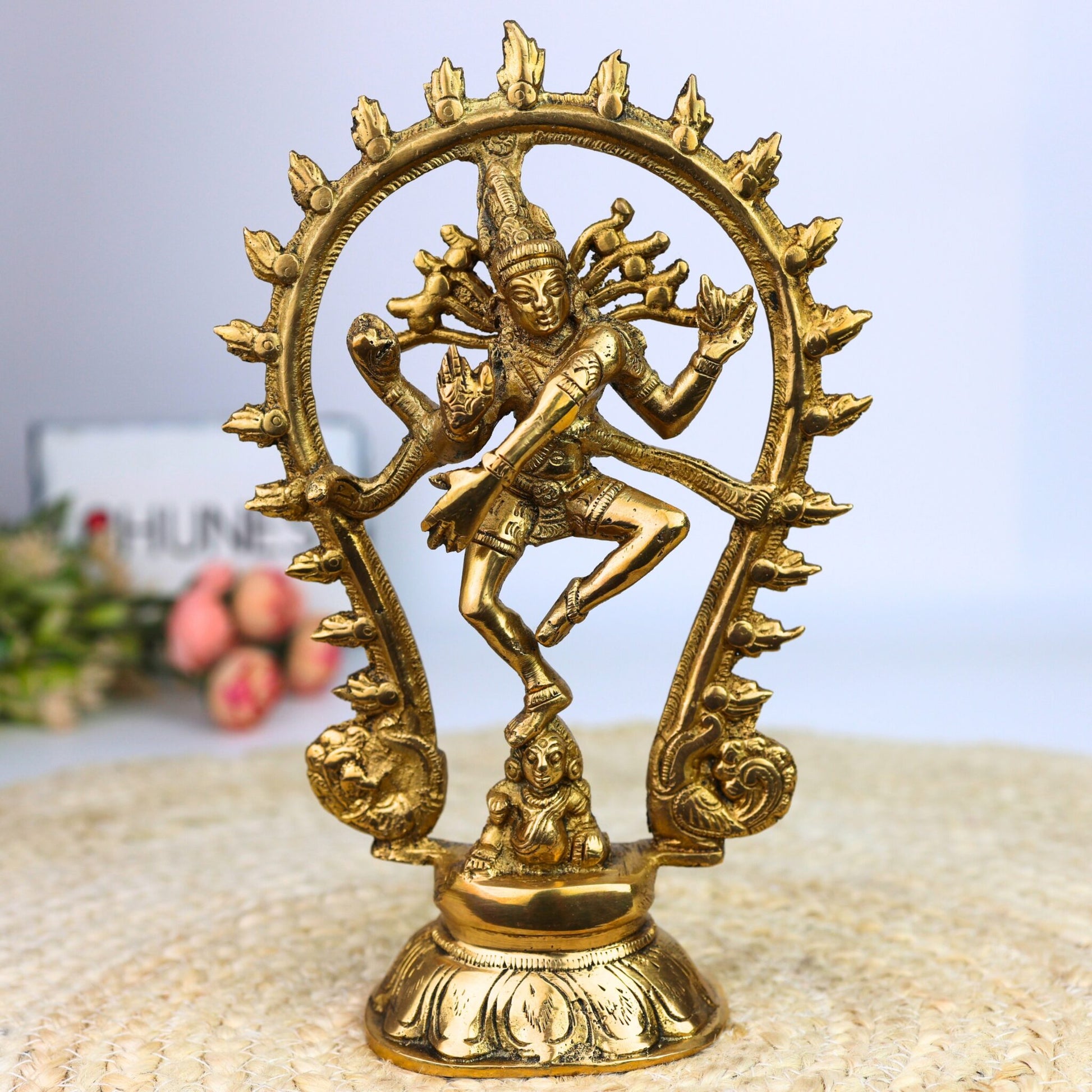Handcrafted Brass Nataraja Idol – Lord Shiva Nataraj, Adalvallan, Tandav Murti, Chidambaram Natesa Statue for Home, Temple & Gift, Gold, 7.5 Inch, 1 Piece