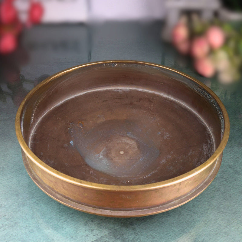 Brass Urli, Traditional Kerala Uruli, Peetal Pital Urli Bowl, Lakshmi Puja Decor, Temple Home Brass Showpiece, Brown, 3.5 Inch, 1 Piece