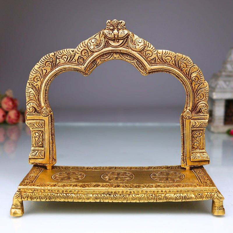 Bhunes Brass Deity Stand with Prabhavali & Chowki | Singhasan Peeth for Idols, Mandir & Pooja Room, Gold, 8 Inch, 1 Piece