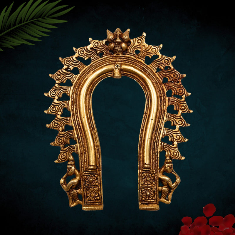 Bhunes Brass Handmade Prabhavali Frame Arch Wall Hanging for Home Temple Decor | Prabhawali for Deity, Traditional Brass Prabhavali, Decorative Arch for Pooja, Prabhamandala, Kirtimukha Design, Gold, 9 Inch, 1 Piece