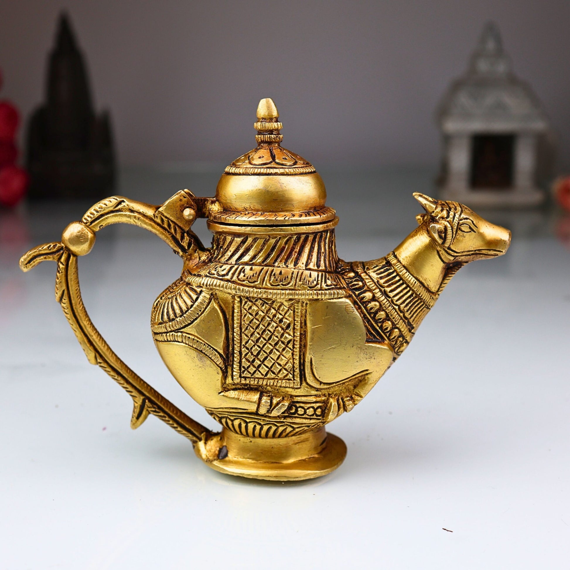 Brass Ganga Jali Water Kamandal with Cow Face, Gomukhi Shringi Abhishek Patra, Pooja Loota Stoup for Hindu Rituals, Gold, 5.5 Inch, 1 Piece