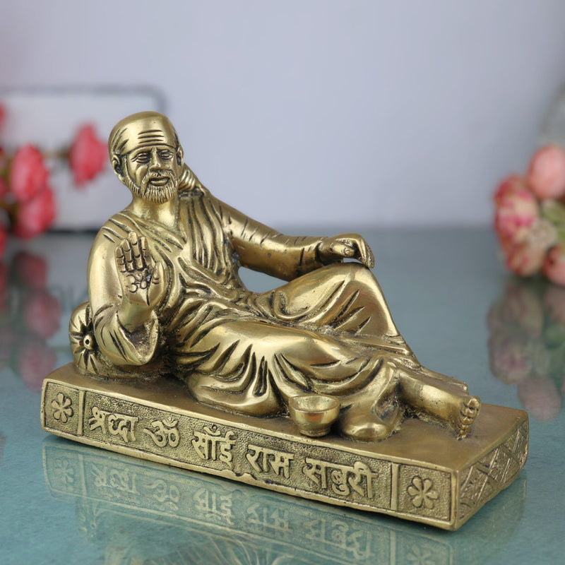 Brass Shirdi Sai Baba Idol, Sai Nath Murti, Peetal Pital Sai Baba Statue for Home Temple Pooja & Decor, Gold, 5.5 Inch, 1 Piece