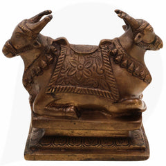 Brass Nandi Idol, Vrishabha Basava Rishabha Shiva Vahana Bull Statue, Antique Peetal Pittal Ashtadhatu Pital Murti for Home Temple & Pooja,Gold, 6 Inch, 1 Piece