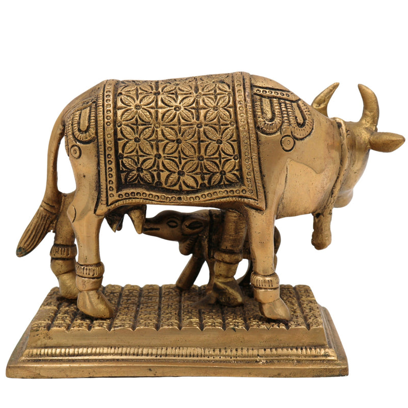 Brass Kamadhenu Idol – Surabhi Cow Sculpture, Sacred Wish-Fulfilling Gau Mata Murti for Pooja, Home Decor & Spiritual Gifts,Gold, 5 Inch, 1 Piece