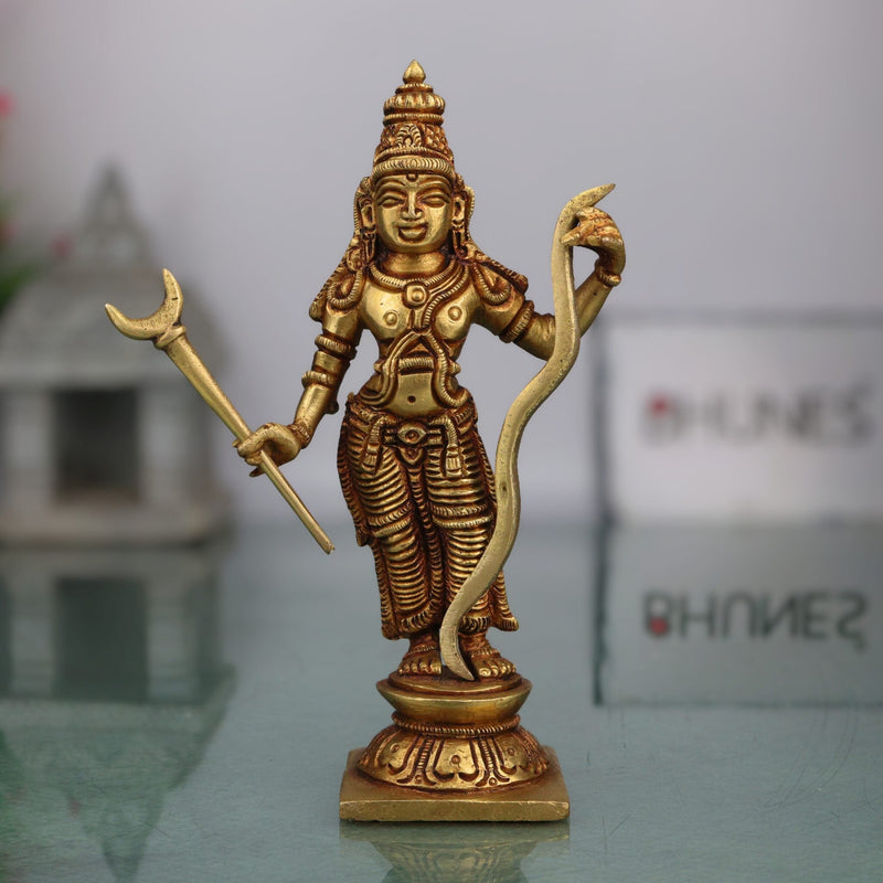 Brass Sri Ram Idol, Handcrafted Pital Rama Murti, Ayodhya Ramachandra Statue, Raghava Vigraham for Home Temple Puja Decor,Gold, 6.5 Inch, 1 Piece