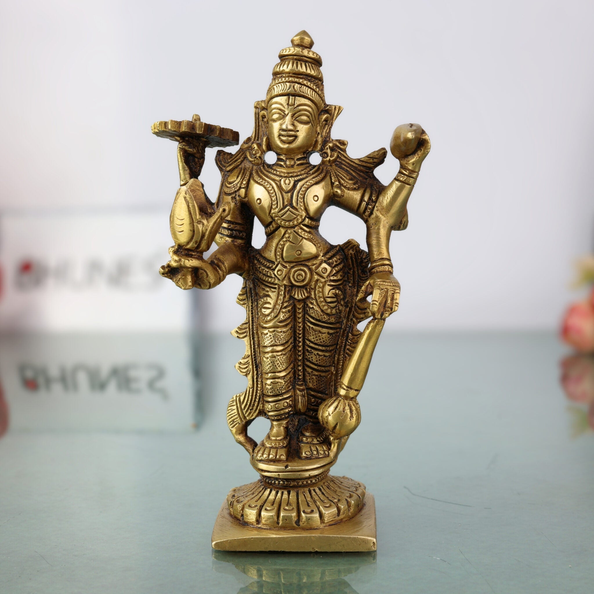 Brass Vishnu Idol | Narayana Murti | Balaji Statue | Govinda Vigraha | Home Decor, Temple Puja, Spiritual Gift, Showpiece,Gold, 6 Inch, 1 Piece