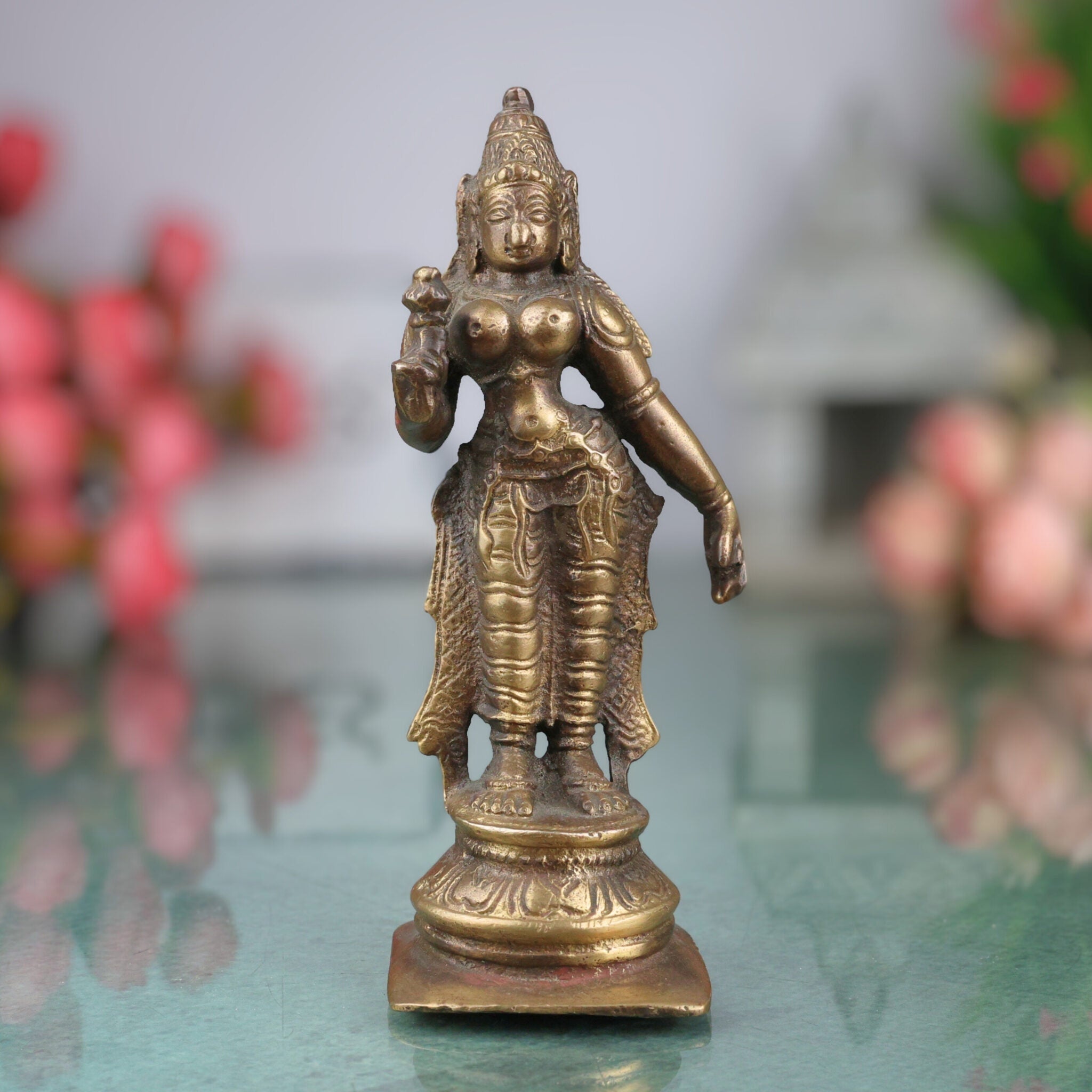 Handcrafted Brass Parvati Idol – Gauri Uma Shakti Devi Moorti for Pooja Room, Home Temple & Spiritual Decor,Brown, 6 Inch, 1 Piece