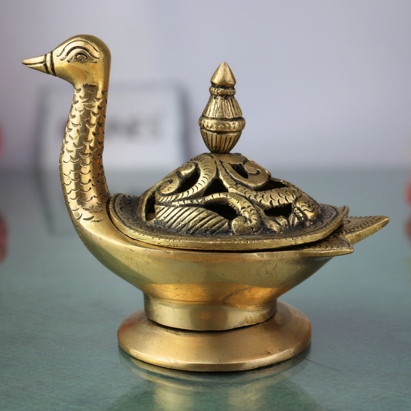Brass Dhoop Dani Idol , Handmade Agarbatti & Incense Holder, Dhoop Stand, Camphor Burner, Peetal Pittal Ashtadhatu Pooja Decor for Meditation, Temple & Spiritual Rituals,Gold, 5 Inch, 1 Piece