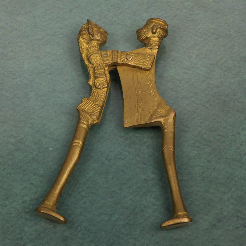 Bhunes Brass Antique Betal Nut Cutter Sarota Beetel Nut Cutter,Gold, 5 Inch, 1 Piece