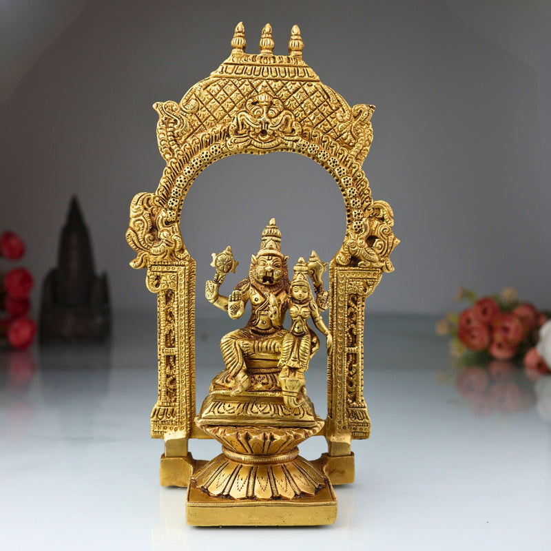 Brass Lakshmi Narasimha Swamy Idol – Narasingha Statue for Pooja, Home Decor – Narasingh on Lotus Chowki with Temple-Style Prabhavali – Pittal Yoga-Narasimha Murti, Gold, 10.5 Inch, 1 Piece