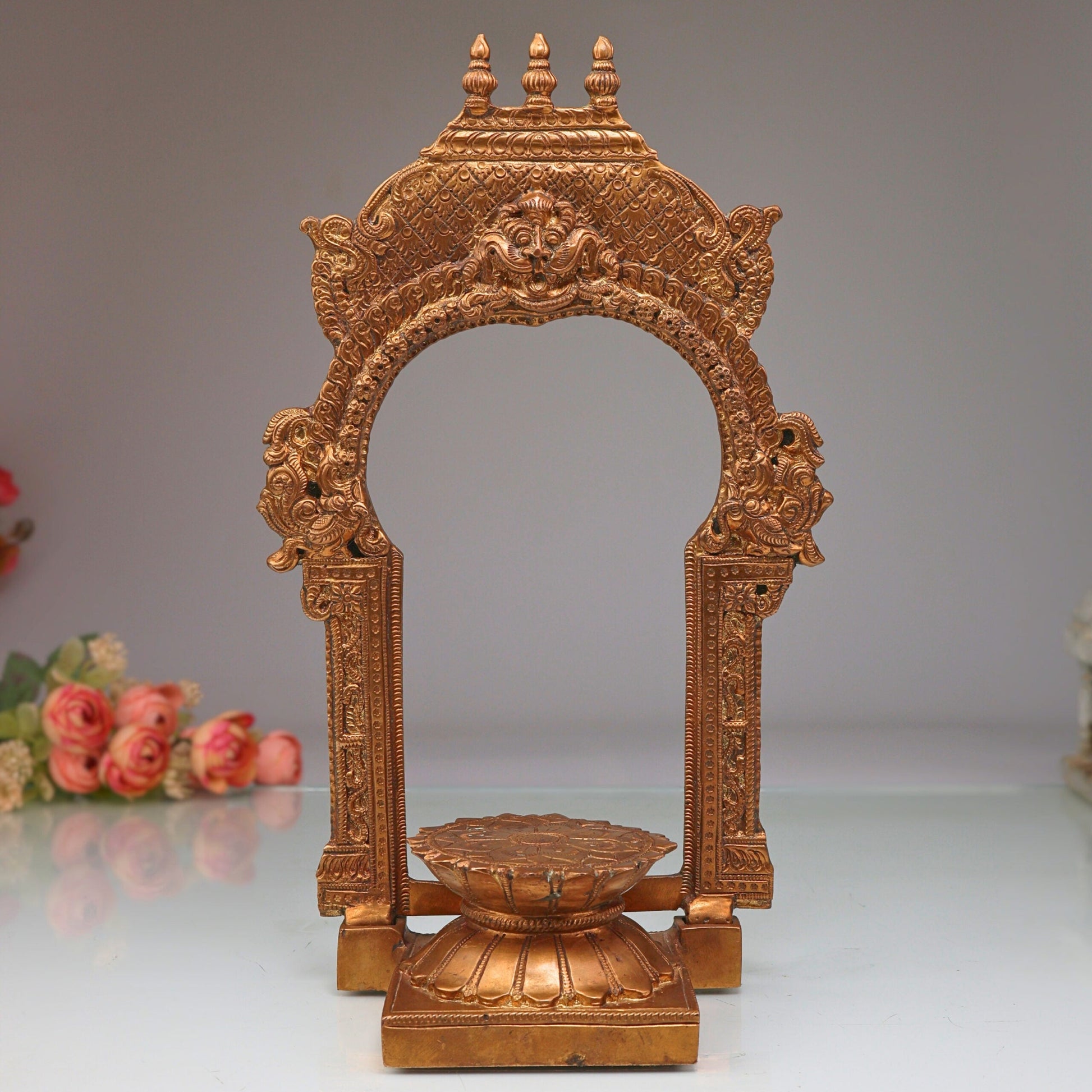 Bronze Lotus Chowki With Prabhavali, Panchaloha Kamal Peetha Stand for God Idol, Handcrafted Temple Sinhasan Bajot for Pooja Mandir Decor,Gold, 12 Inch, 1 Piece