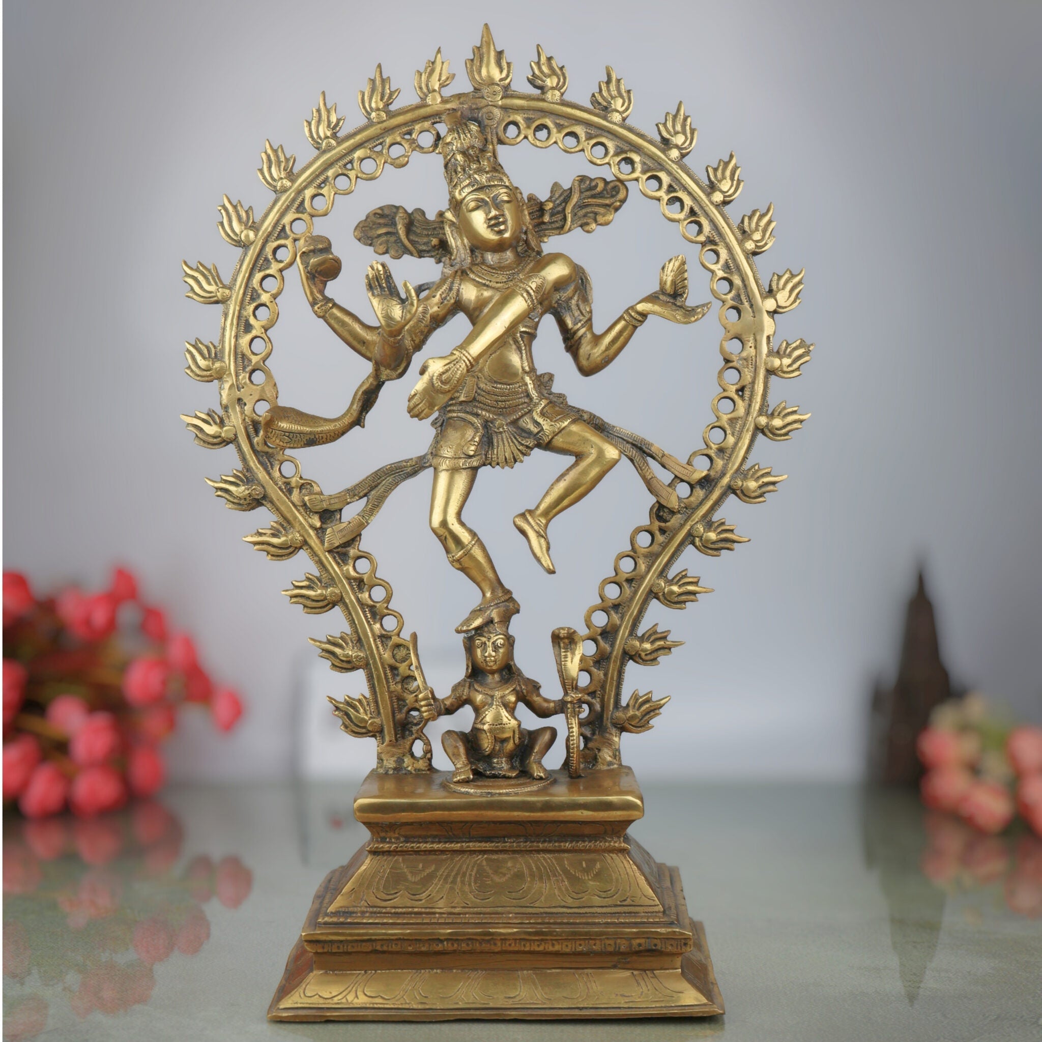 Brass Handcrafted Nataraja Idol – Lord Shiva Cosmic Dance Statue, Adalvallan, Koothan, Sabesan, Tandav Murti for Home, Temple, Office Decor, Puja, Spiritual Gifts,Brown, 20.5 Inch, 1 Piece