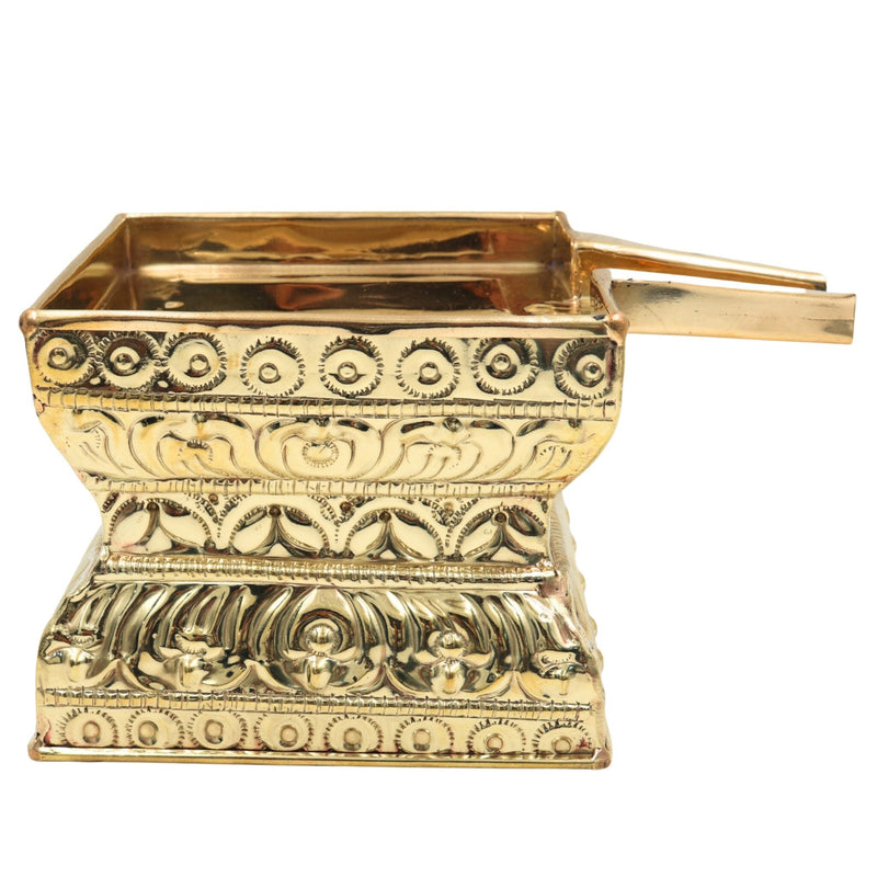 Brass Abhishek Patra Abhishekam Tray Somasutra Plate Tirumanjana Peetam Abhisheka Spout Channel Dish Pital Puja Abhishek Plate for Temple Rituals and Deity Idols, Gold, 6 Inch, 1 Piece