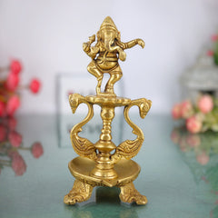 Handcrafted Brass Ganesh Diya Idol | Vinayaka Deepam | Ganapati Pital Oil Lamp | Pillaiyar Vilakku for Puja, Mandir & Gifts,Gold, 6.5 Inch, 1 Piece