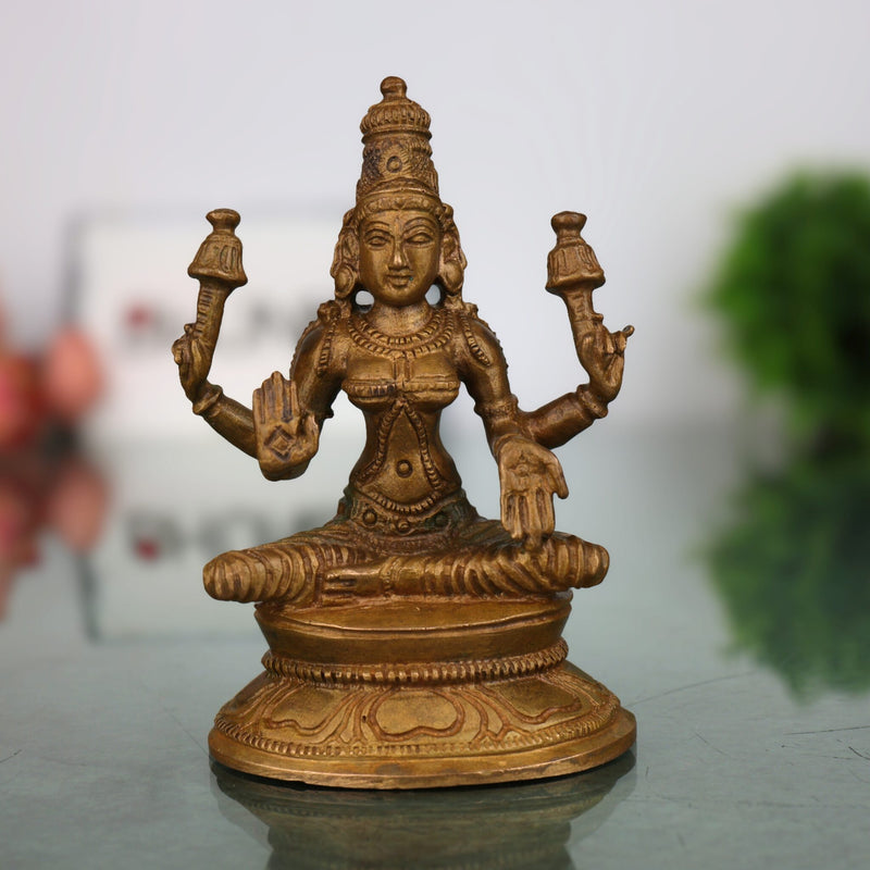 Bronze Maha Lakshmi Idol | Panchaloha Kamala Padmavati Shri Devi Murti | Handcrafted South Indian Chola Art Goddess Lakshmi Statue, Brown, 3 Inch, 1 Piece