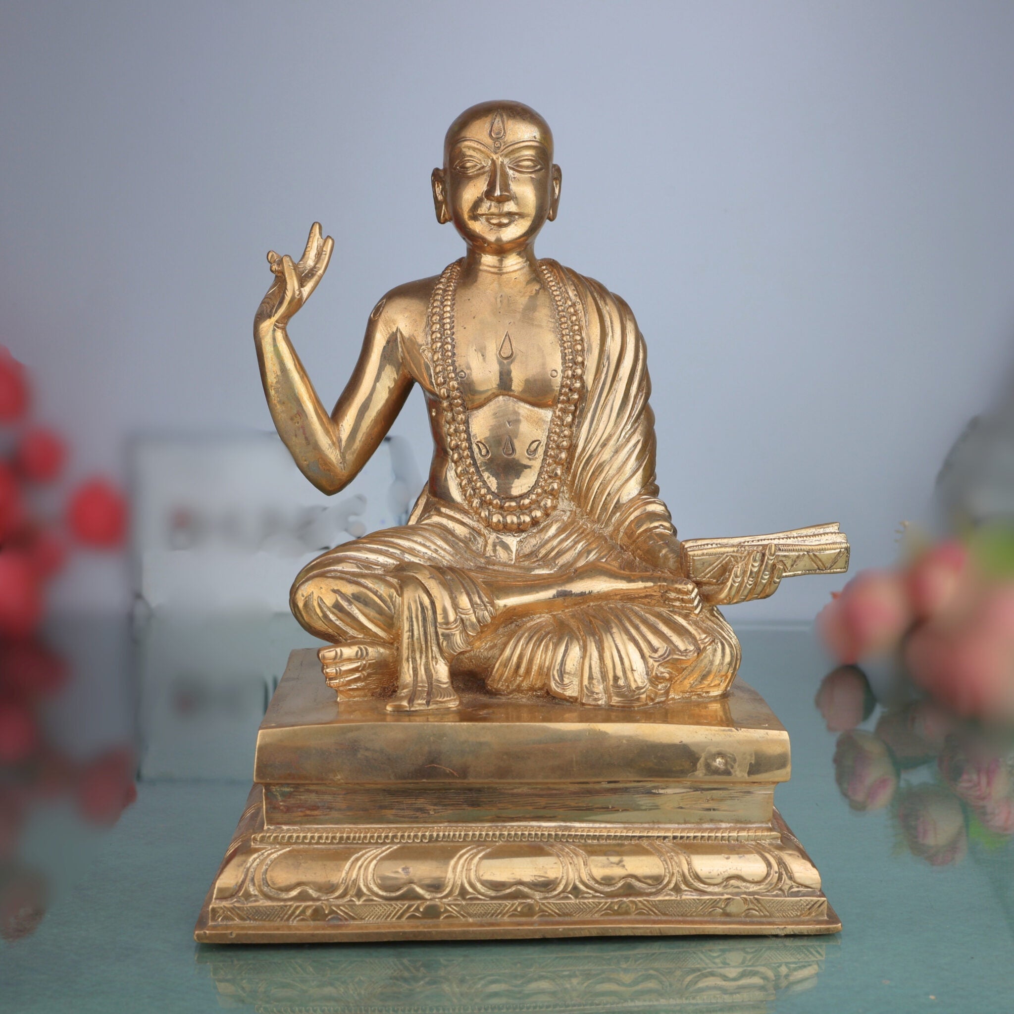 Handmade Bronze Madhvacharya Idol | Purna Prajna Statue | Ananda Tirtha Murti | Jagadguru Dvaita Vedanta Sculpture | Spiritual Home & Temple Decor,Gold, 9.5 Inch, 1 Piece
