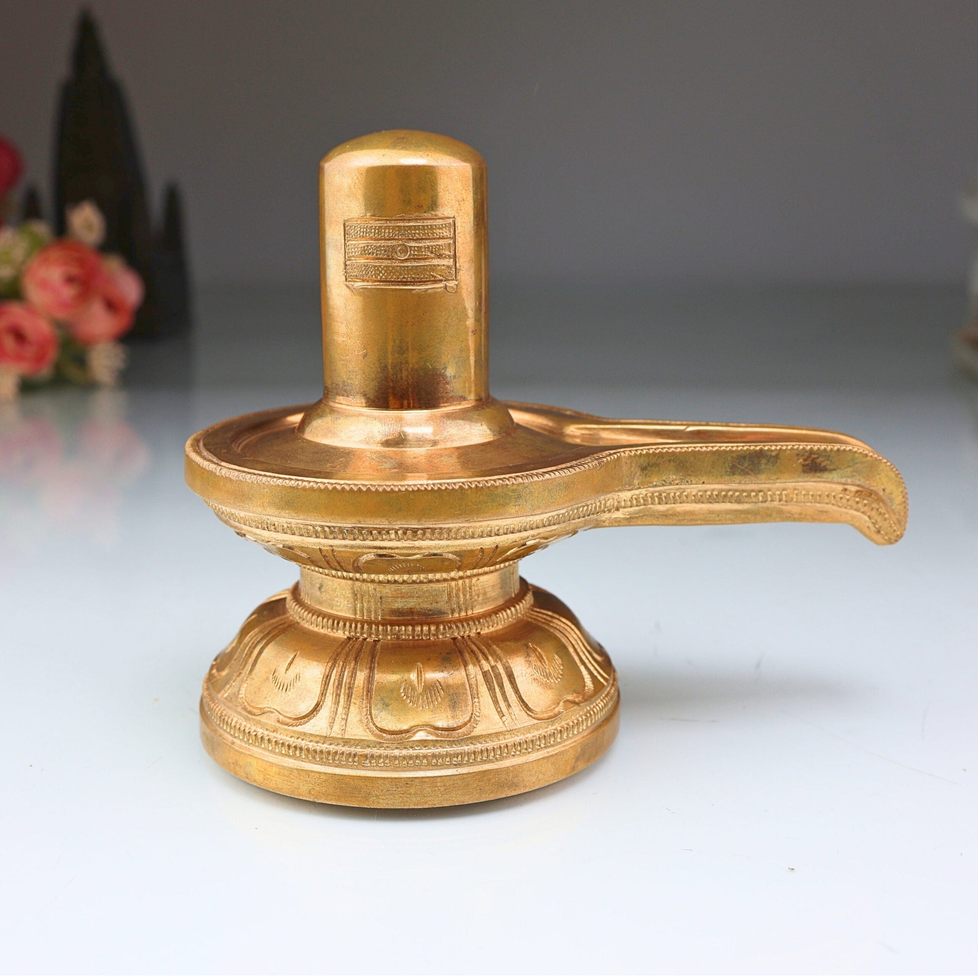 Handmade Bronze Shiva Lingam Idol | Panchaloha Shivalingam, Jyotirlinga, Mahalingam, Shivling for Home, Temple, Pooja & Gifting,Gold, 5 Inch, 1 Piece