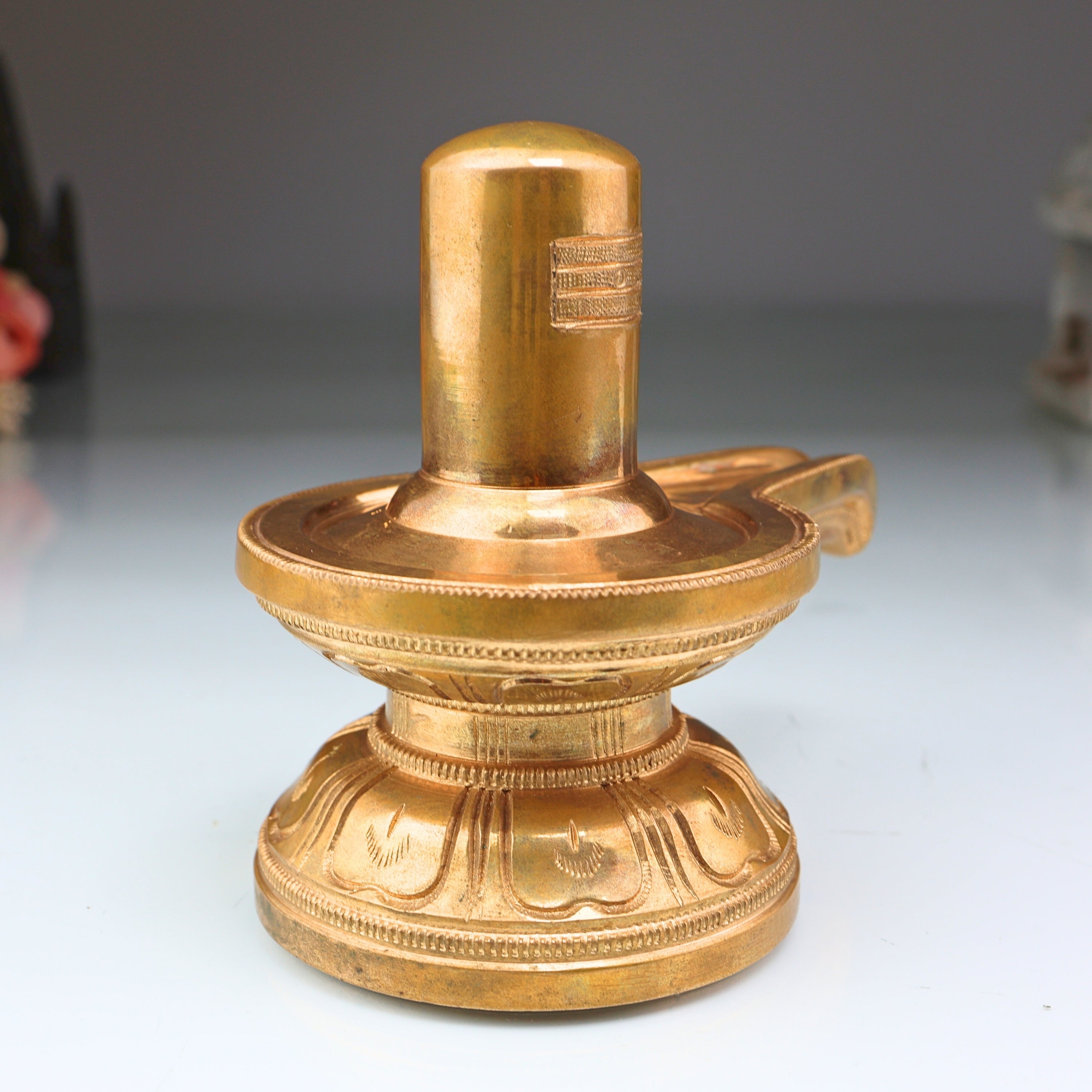 Handmade Bronze Shiva Lingam Idol | Panchaloha Shivalingam, Jyotirlinga, Mahalingam, Shivling for Home, Temple, Pooja & Gifting,Gold, 5 Inch, 1 Piece