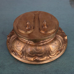 Bronze Handmade Charan Paduka on Mukut, Panchaloha Khadau Padam Idol for Guru Paduka, Vishnu, Rama, Krishna, Tulsi, Traditional Chola Art Temple Sculpture,Gold, 3 Inch, 1 Piece