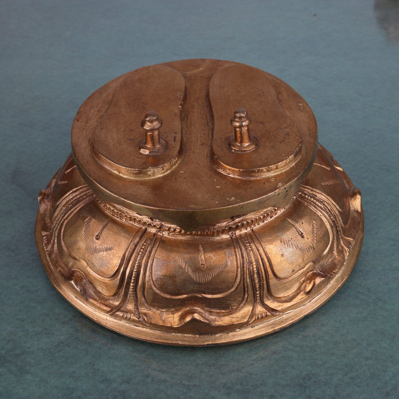 Bronze Handmade Charan Paduka on Mukut, Panchaloha Khadau Padam Idol for Guru Paduka, Vishnu, Rama, Krishna, Tulsi, Traditional Chola Art Temple Sculpture,Gold, 3 Inch, 1 Piece