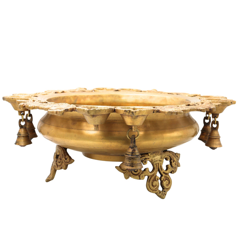 Brass Urli Idol, Kerala Uruli Bowl for Pooja & Home Décor, Peetal Pittal Traditional Temple Urli,Gold, 6.5 Inch, 1 Piece