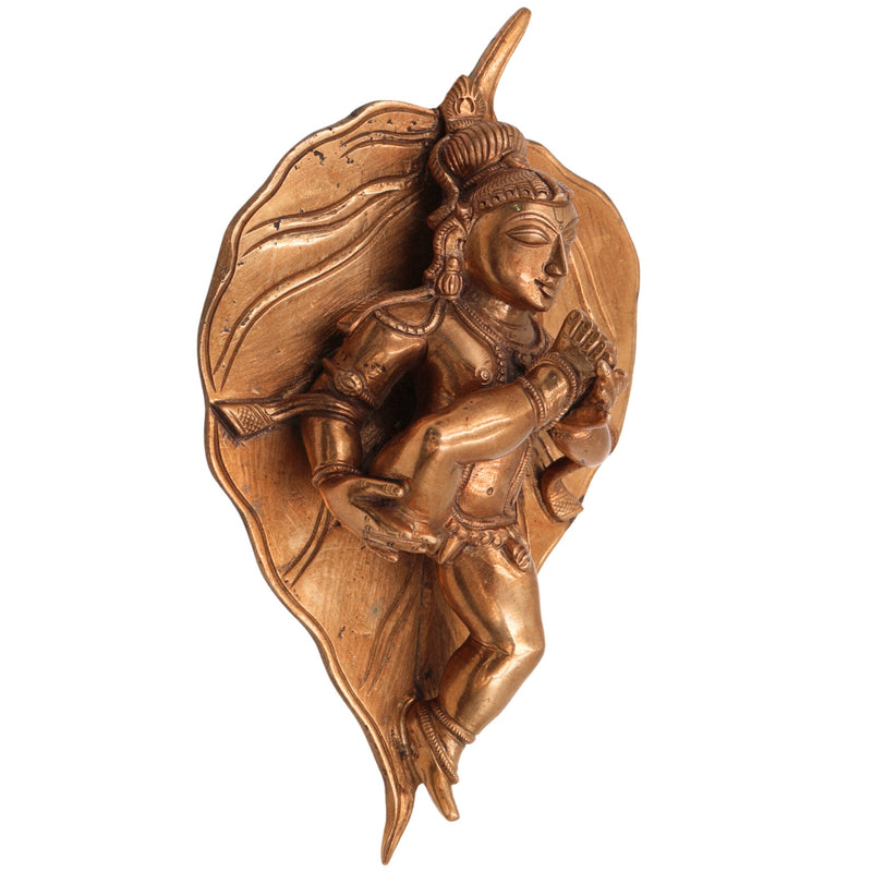 Bronze Panchaloha Bala Krishna on Leaf Idol – Ashtadhatu Gopala Kanha Murti, Handcrafted Chola Art Venugopala Statue for Home Temple Decor,Gold, 8 Inch, 1 Piece