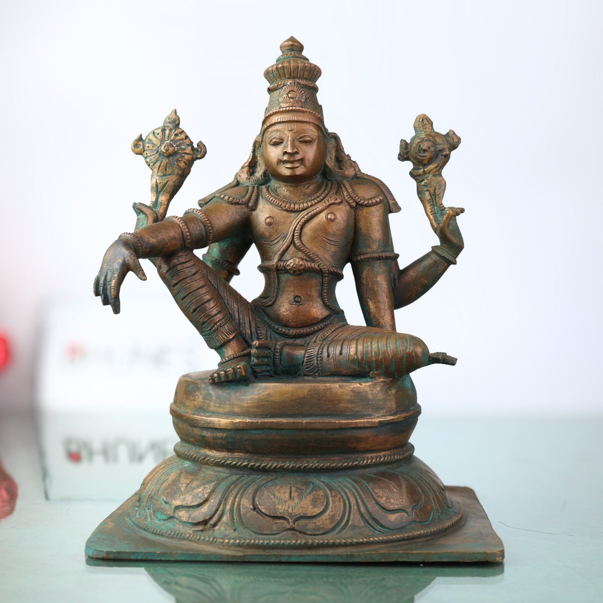 Handmade Bronze Vishnu Idol | Panchaloha Vishnu Murti | Chola Art Narayana, Govinda, Venkateswara Statue for Temple & Home Pooja,Brown, 9 Inch, 1 Piece