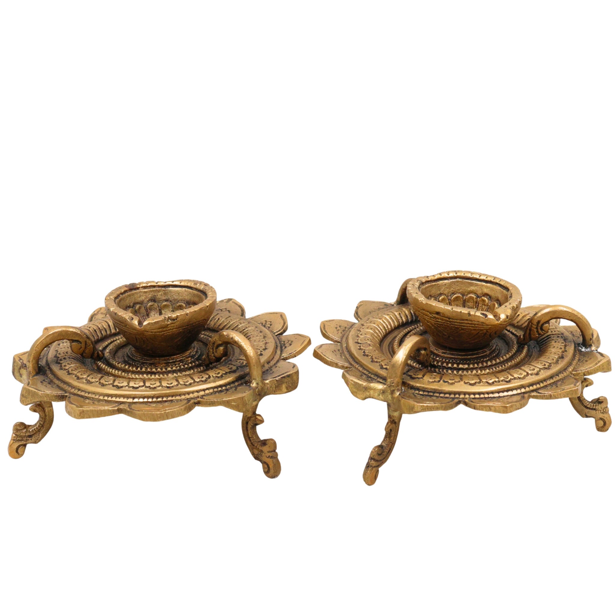 Brass Deepam , Kuthu Vilakku Nilavilakku Agal Vilakku Panchadeepam Temple Oil Lamp Pital Diya Traditional Puja Samai Lamp, Set Of 2,Gold, 3 Inch, 1 Piece