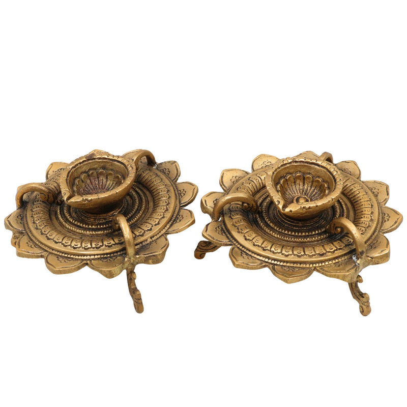 Brass Deepam , Kuthu Vilakku Nilavilakku Agal Vilakku Panchadeepam Temple Oil Lamp Pital Diya Traditional Puja Samai Lamp, Set Of 2,Gold, 3 Inch, 1 Piece