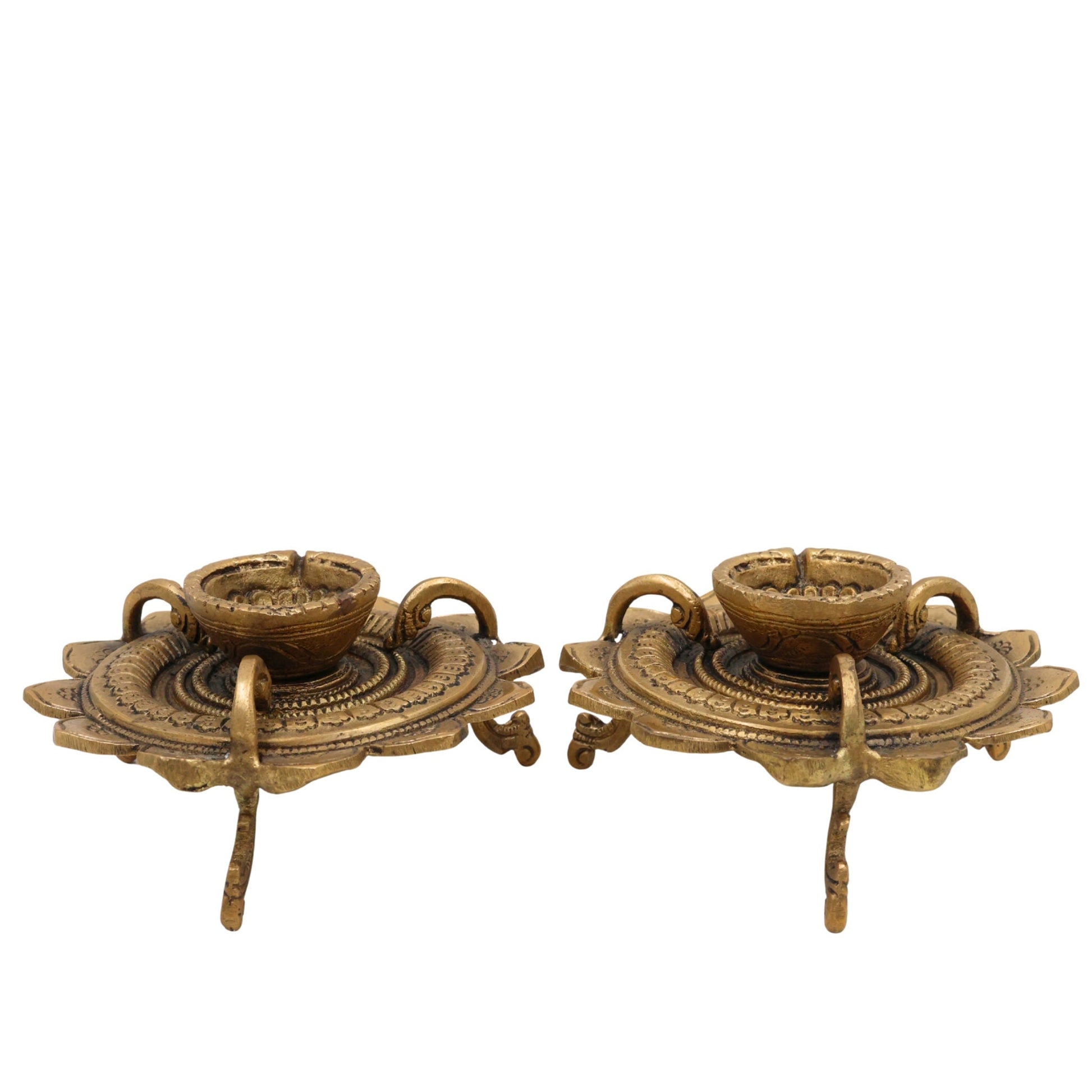 Brass Deepam , Kuthu Vilakku Nilavilakku Agal Vilakku Panchadeepam Temple Oil Lamp Pital Diya Traditional Puja Samai Lamp, Set Of 2,Gold, 3 Inch, 1 Piece