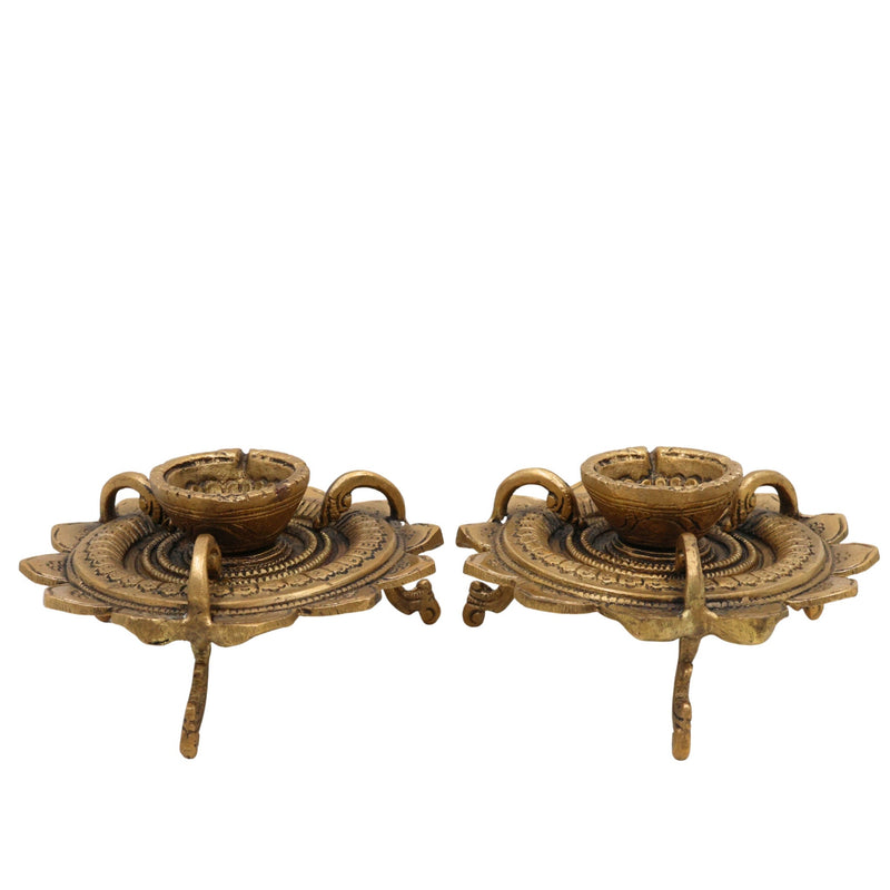 Brass Deepam , Kuthu Vilakku Nilavilakku Agal Vilakku Panchadeepam Temple Oil Lamp Pital Diya Traditional Puja Samai Lamp, Set Of 2,Gold, 3 Inch, 1 Piece