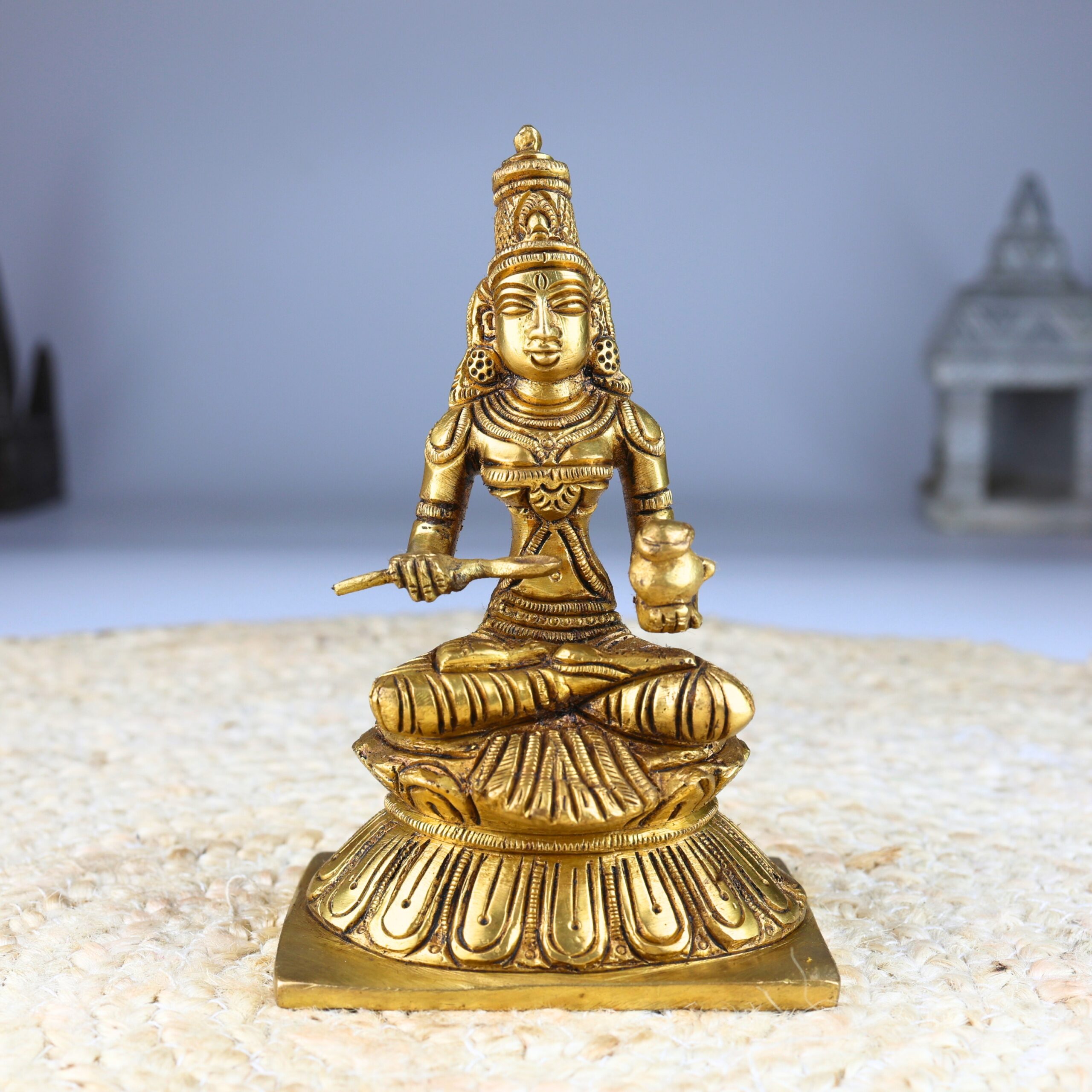 Brass Annapurna Devi Idol | Anna Lakshmi Annapoorna Mata Murti | Handcrafted Annapurneshwari Parvati Statue for Pooja, Home Temple & Gifting,Gold, 5.5 Inch, 1 Piece