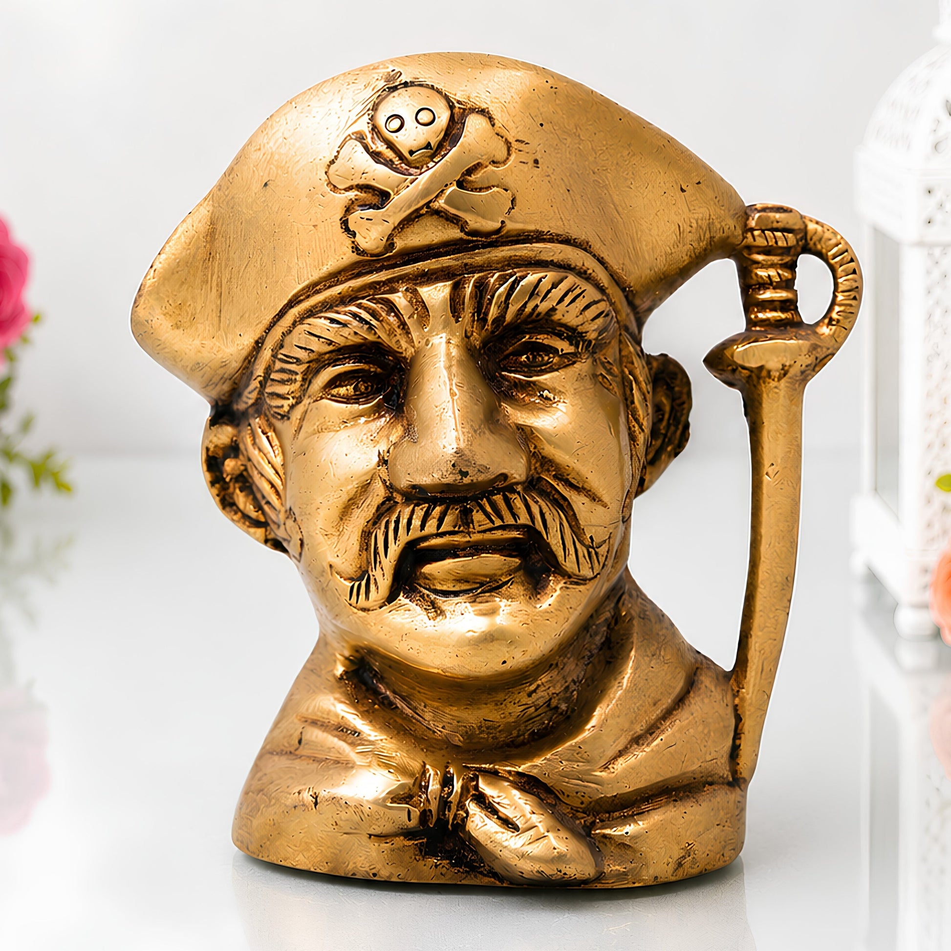 Brass Face Shaped Pen Holder, Peetal Murti Desk Organizer, Pital Moorti Pen Stand, Handcrafted Velli Pittal Office Decor,Gold, 4 Inch, 1 Piece