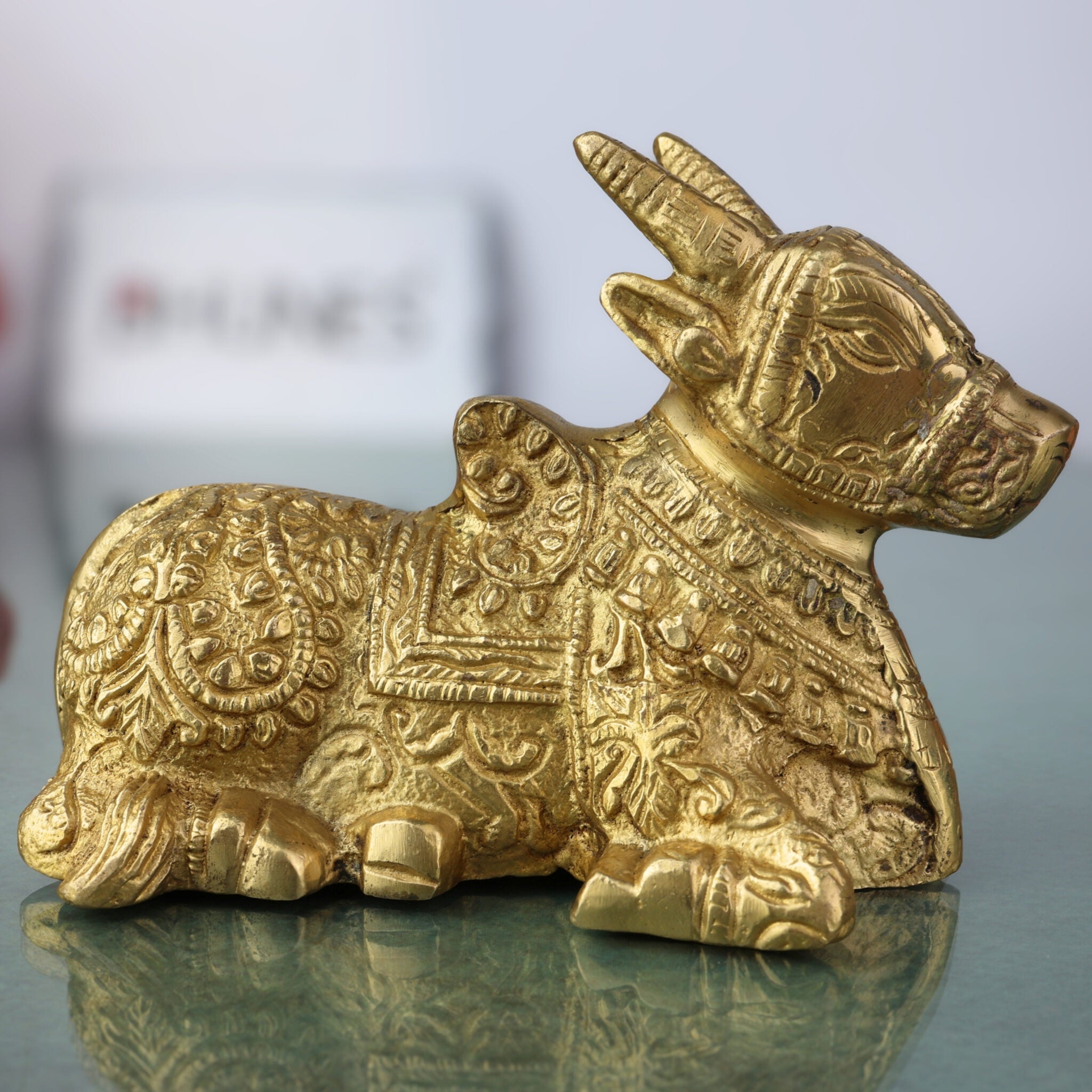 Brass Nandi Idol | Peetal Vrishabha Statue | Basava Bull Showpiece | Shiva Vahana Decorative Idol for Home Temple & Pooja,Gold, 4 Inch, 1 Piece