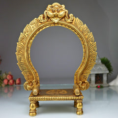 Brass Chowki with Prabhavali – Temple Deity Stand Singhasan Bajot for Idol | Peetha with Arch for Puja Mandir, Poja Aasan for God, Brass Deity Platform, Gold, 14.5 Inch, 1 Piece
