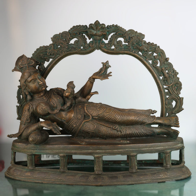 Bronze Feeding Yashoda with Baby Krishna Idol, Panchaloha Chola Art Bala Gopala, Kanha, Ladoo Gopal, Natkhat Krishna Temple Statue,Gold, 17 Inch, 1 Piece