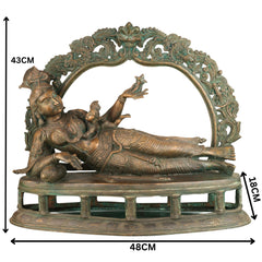 Bronze Feeding Yashoda with Baby Krishna Idol, Panchaloha Chola Art Bala Gopala, Kanha, Ladoo Gopal, Natkhat Krishna Temple Statue,Gold, 17 Inch, 1 Piece