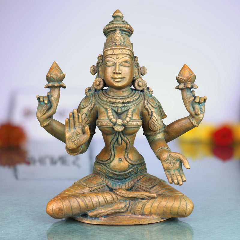 Handmade Panchaloha Bronze Mahalakshmi Idol | Goddess Maha lakshmi Narayani Kamala Devi Statue for Pooja, Temple & Home Decor, Brown, 7 Inch, 1 Piece