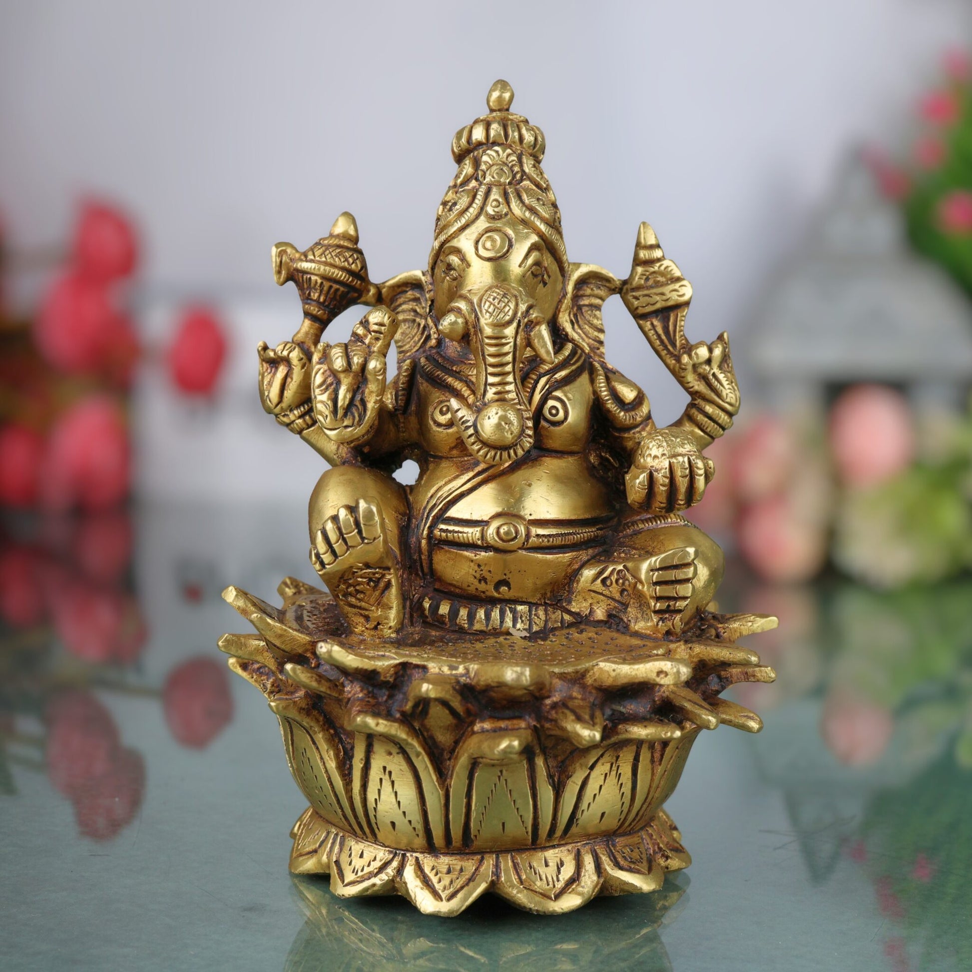 Handcrafted Brass Ganesh Idol | Vinayaka Ganpati Murti for Home Temple Decor | Pital Gajanana Statue | Vighnaharta Siddhivinayak Pooja Showpiece by Bhunes,Gold, 6 Inch, 1 Piece