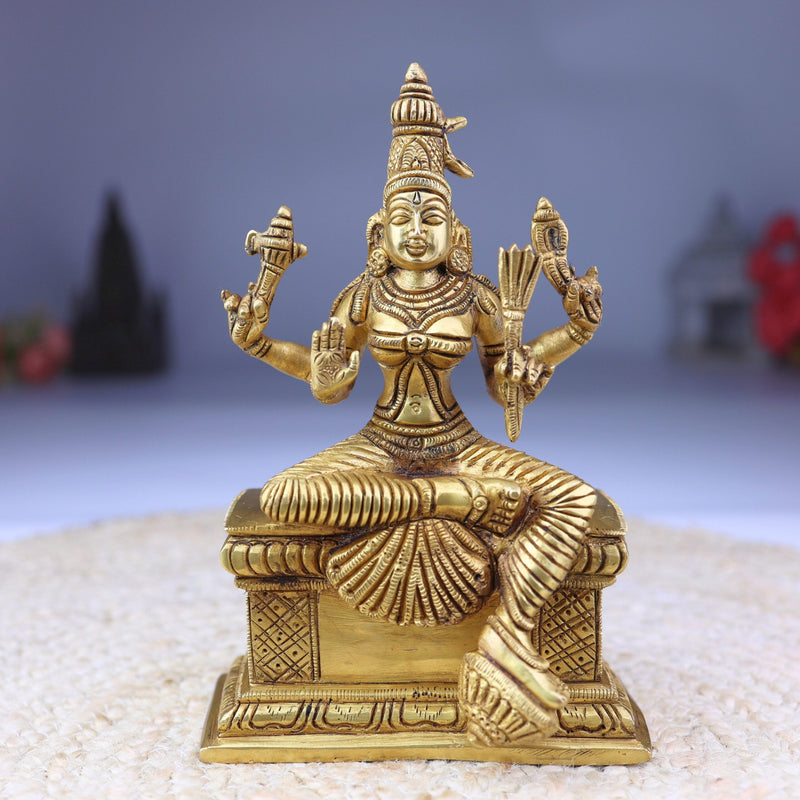 Brass RajaRajeshwari Idol | Rajarajeshwari Murti | Lalita Tripura Sundari, Shodashi, Kamakshi, Adi Parashakti Statue | Home, Temple & Pooja Decor,Gold, 8 Inch, 1 Piece