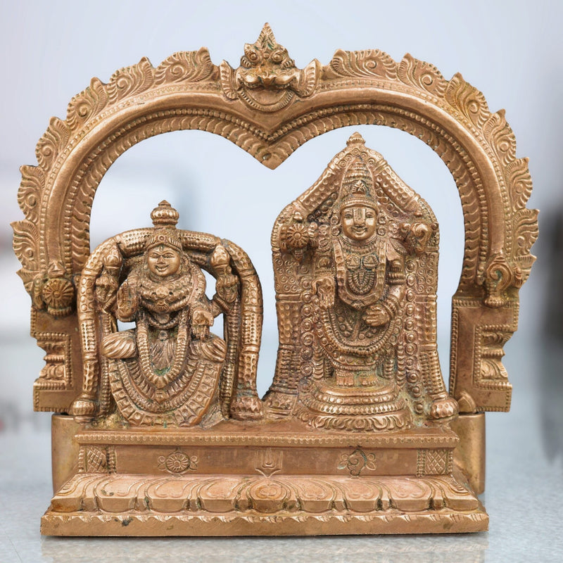Bronze Sri Venkateswara Balaji with Padmavathi Idol panchaloha Murti with Prabhavali & Peetam, Traditional South Indian Venkateshwara and Goddess Padmavati Sculpture,Gold, 6.5 Inch, 1 Piece
