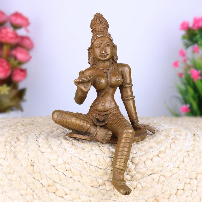 Handcrafted Panchaloha Bronze Parvati Idol – Gauri | Uma | Durga | Shailaputri Devi Murti for Pooja, Temple & Home Decor,Brown, 7.5 Inch, 1 Piece