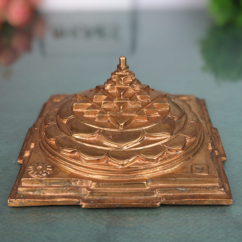 Handmade Bronze Sri Yantra Idol, Panchaloha Sacred Shri Chakra Sculpture for Home, Temple, Puja & Vastu Decor,Gold, 3 Inch, 1 Piece