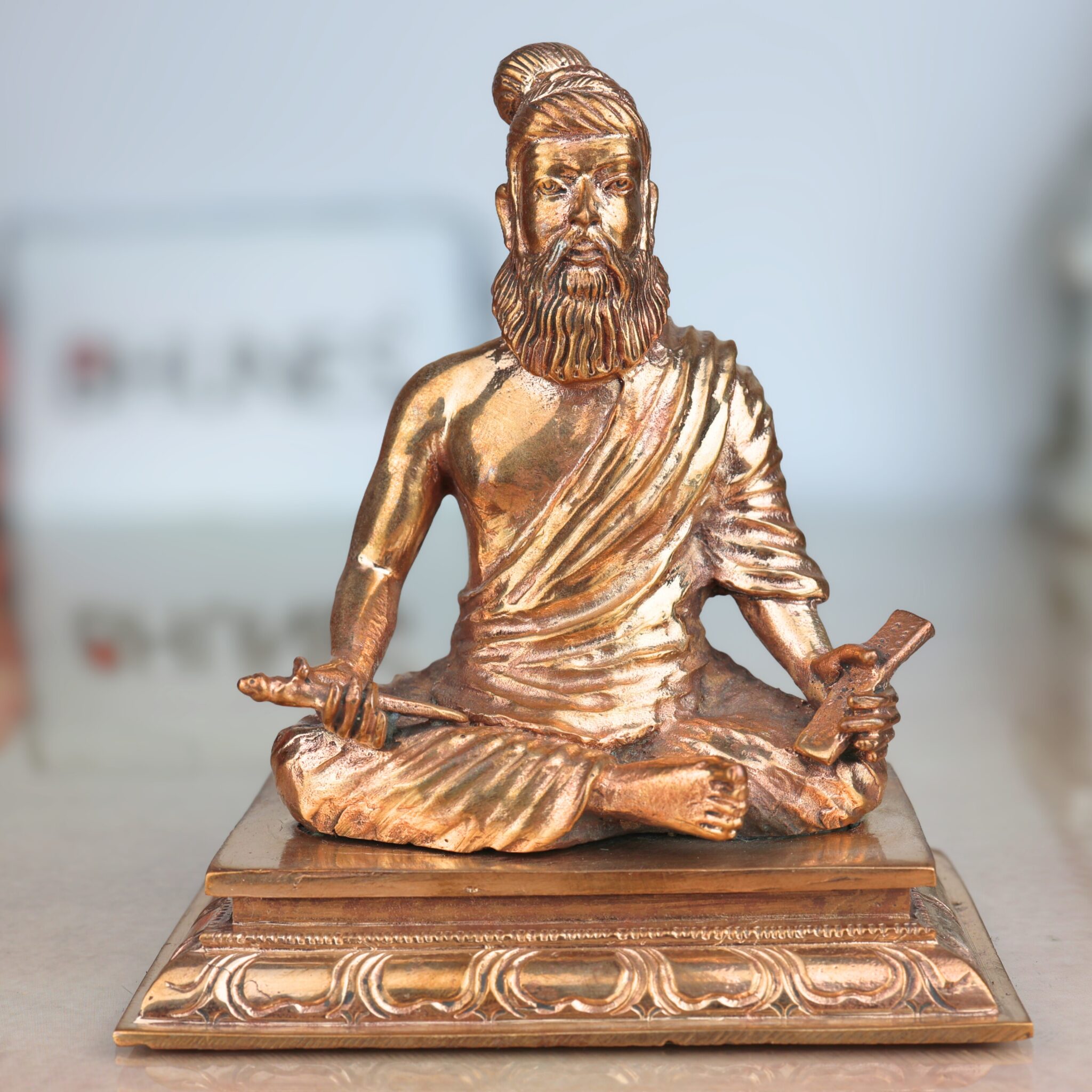 Handmade Bronze Thiruvalluvar Idol | Panchaloha Valluvar Statue | Traditional Tamil Poet Sculpture | Authentic South Indian Panchadhatu Murti,Gold, 5 Inch, 1 Piece