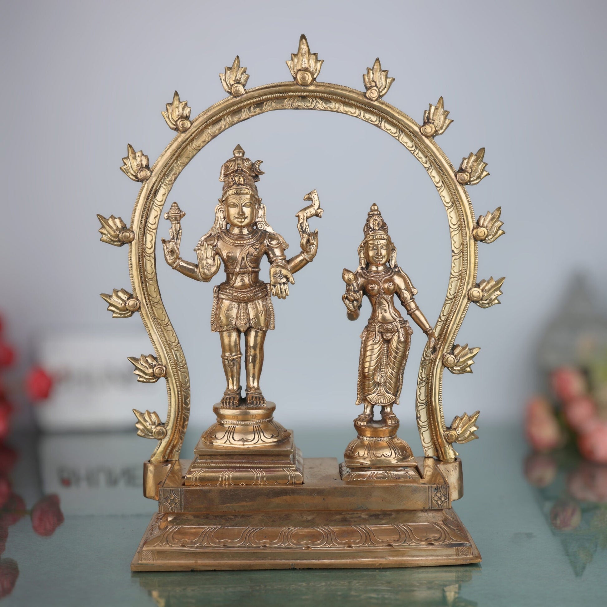 Panchaloha Bronze Shiva Parvathi Idol with Prabhavali Peetam – Uma Maheshwara Gauri Shankar Chola Art Handmade Temple Statue for Home & Pooja,Gold, 15 Inch, 1 Piece