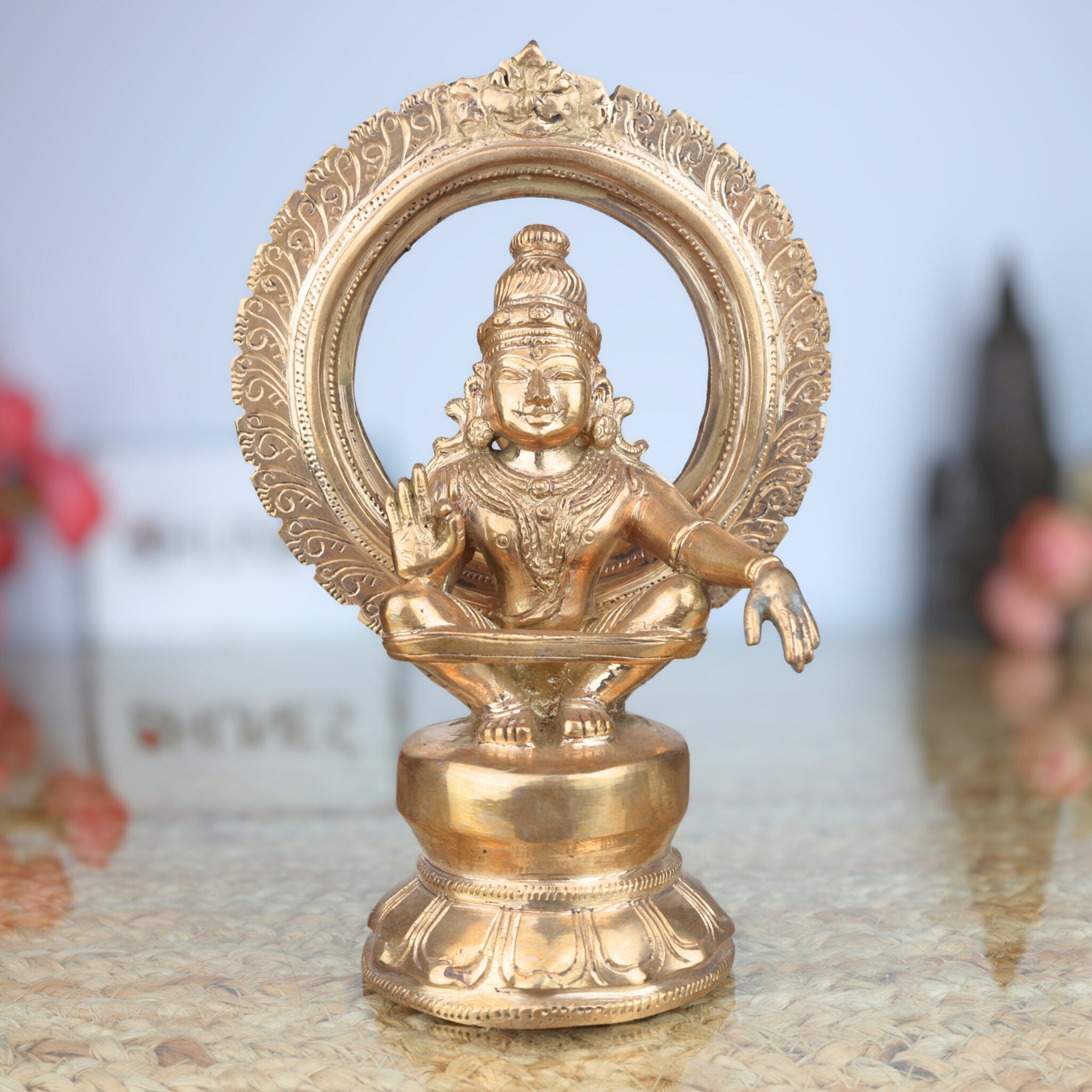 Handmade Panchaloha Ayyappa Swamy Idol with Prabhavali – Bronze Hariharanandan | Kanchu Dharma Shasta Murti for Home & Temple Decor,Gold, 8 Inch, 1 Piece