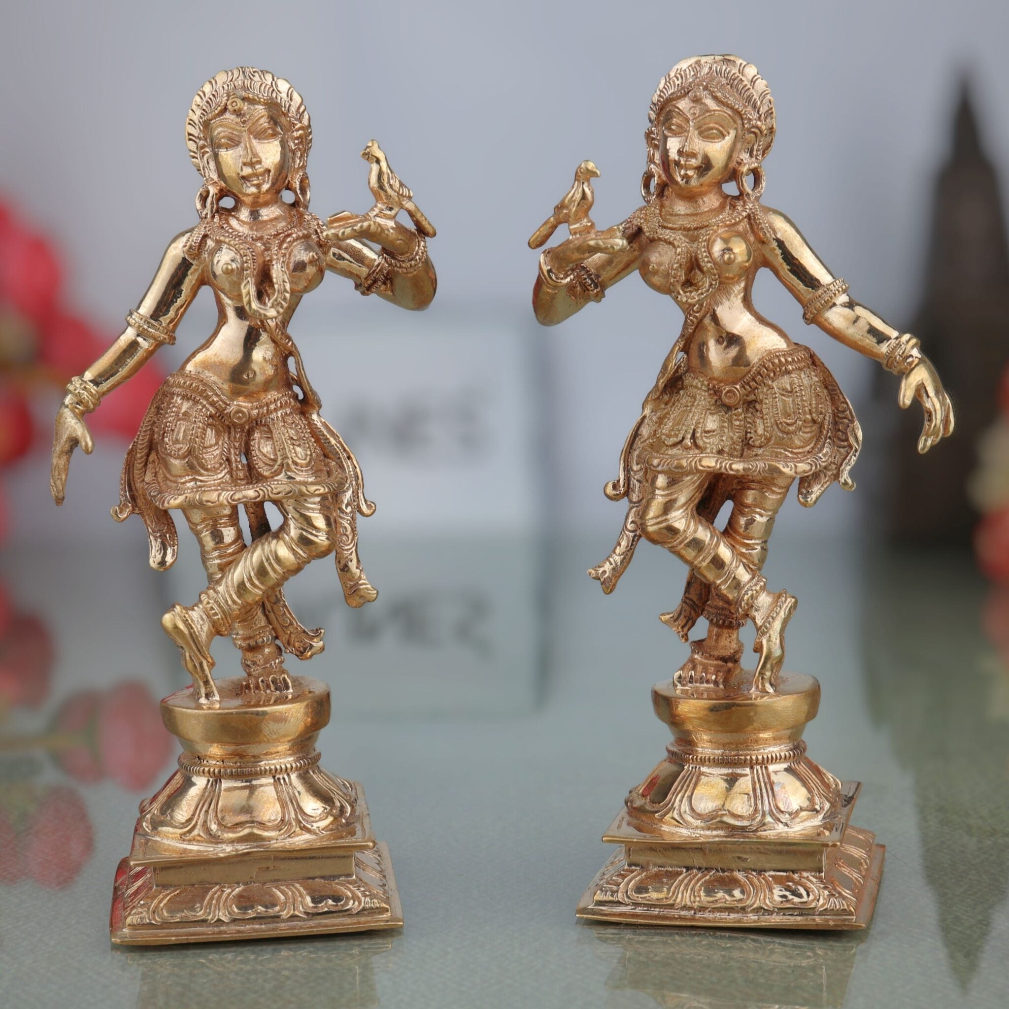 Bronze Apsara Idol, Chola Art Divine Dancer, Panchaloha Apsarini Statue, Handcrafted South Indian Celestial Nymph Sculpture, Gold, 5.5 Inch, 1 Piece
